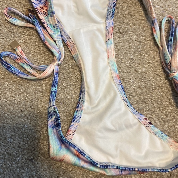 Victoria secret bikini bottom - Picture 3 of 4